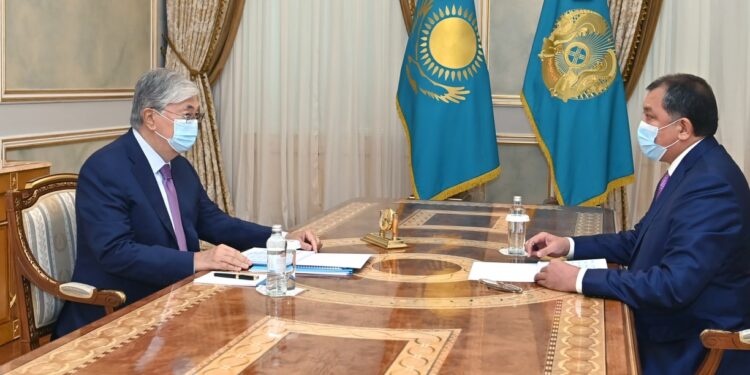 Президент Маңғыстау облысының әкімі Нұрлан Ноғаевты қабылдады