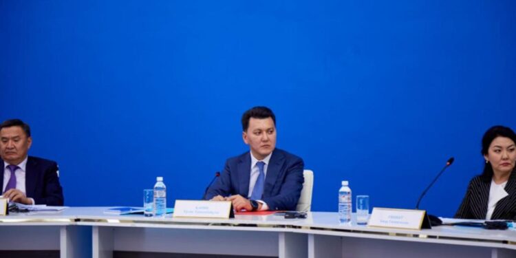 Қазақстан Республикасының Президенті жанындағы Жастар саясаты жөніндегі кеңестің кезекті отырысы өтті