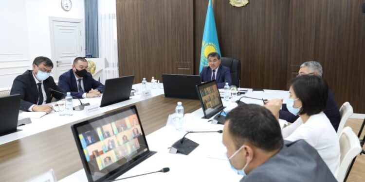 Жамбыл облысы әкімі күрделі жөндеу жұмыстарындағы кемшіліктерді сынға алды