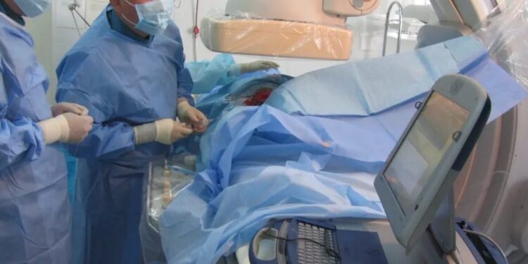 Жамбыл көпбейінді облыстық ауруханасында өкпеге күрделі ота жасалды