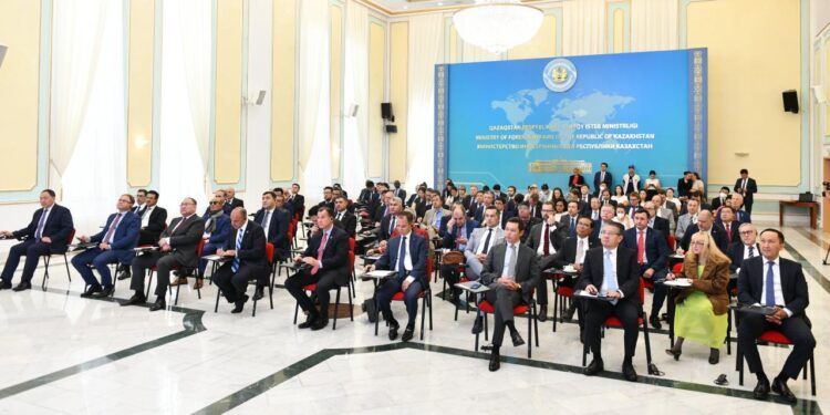 Мемлекет басшысының Қазақстан халқына Жолдауы шетелдік дипломатиялық корпустың назарын аударды