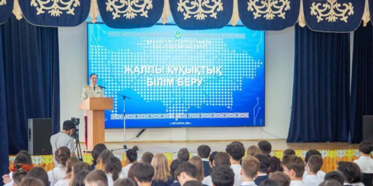 ІІМ білім күніне орай “Жалпы құқықтық білім беру” акциясын өткізді