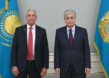 Мемлекет басшысы Халықаралық хоккей федерациясының президенті Люк Тардифті қабылдады