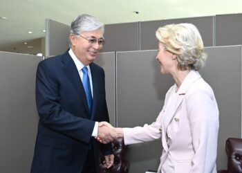 Қасым-Жомарт Тоқаев Еуропалық комиссия Президентімен келіссөз жүргізді