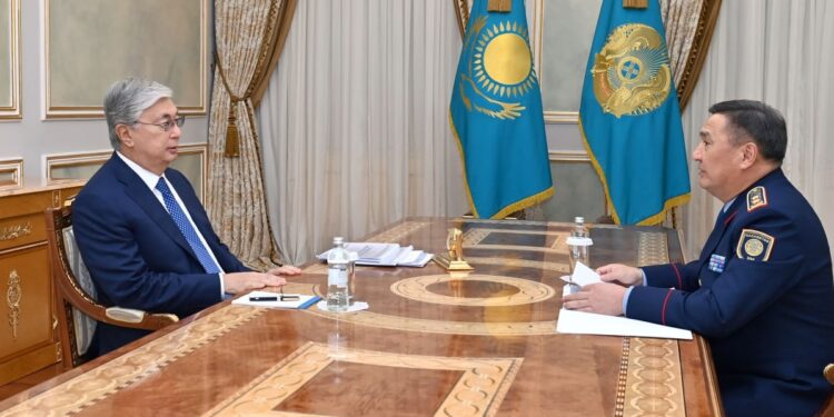 Мемлекет басшысы Ішкі істер министрі Марат Ахметжановтың баяндамасын тыңдады