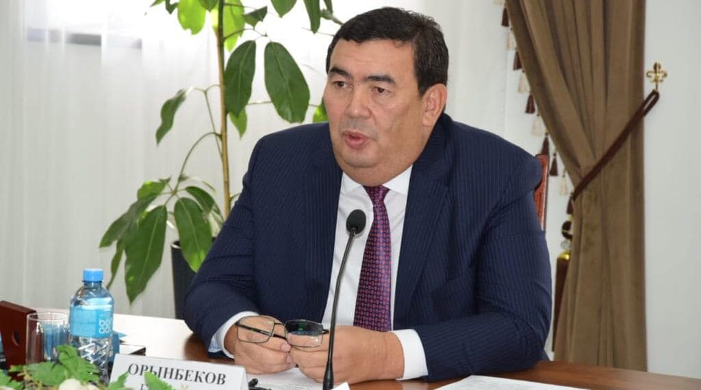 Тараз қаласының әкімі отбасылық бизнесі мен өзі танымайтын кеңесші туралы сұрақтарға жауап берді