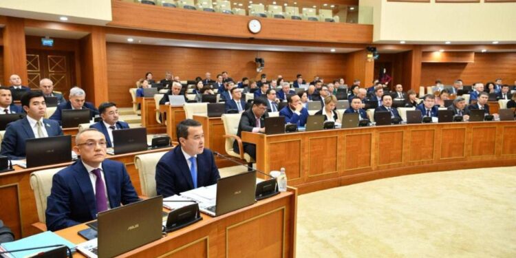 Мәжіліс Ұлттық қордан алдағы үш жылға арналған кепілдендірілген трансферт мөлшерін мақұлдады
