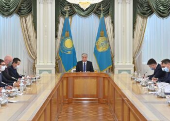 Мемлекет басшысы газ және энергетика саласын дамыту мәселелері жөнінде кеңес өткізді