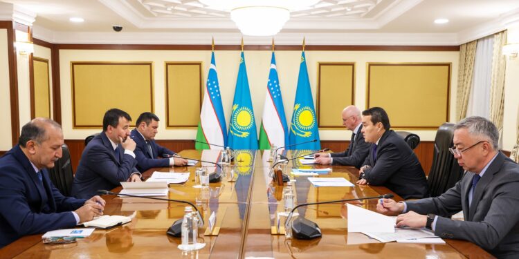 Әлихан Смайылов Өзбекстан Премьер-Министрінің орынбасарларымен кездесті
