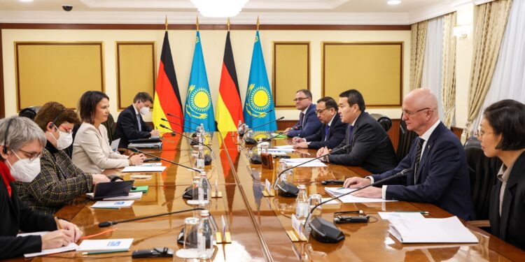Әлихан Смайылов Германия СІМ басшысына: «Өзара сауда көлемін ұлғайту бойынша айтарлықтай әлеуетіміз бар»