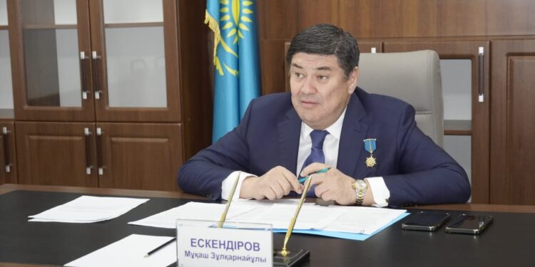 ТЕКСЕРУ КОМИССИЯСЫ МӘСЛИХАТ АЛДЫНДА ЕСЕП БЕРДІ