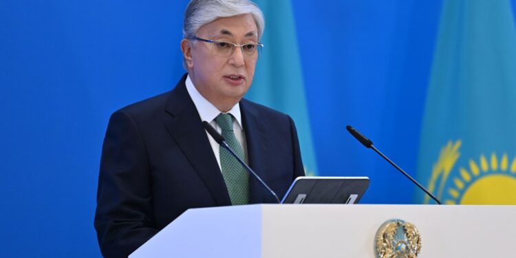 Мемлекет басшысы: Кәсіпорындар талапқа сай келмесе, серіктестікті тоқтатуға мәжбүр боламыз