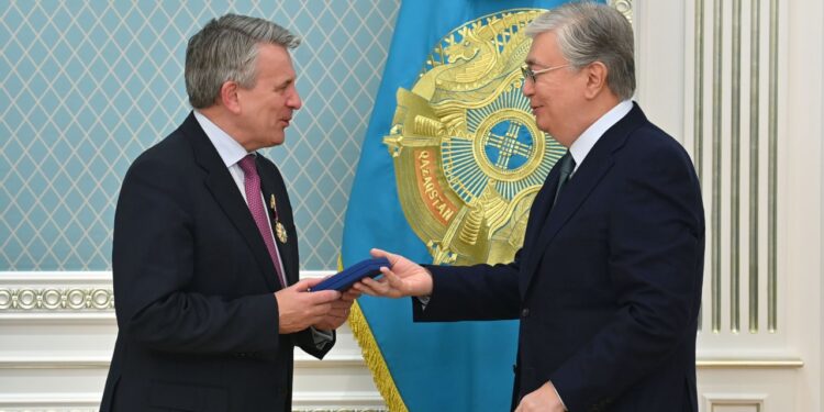 Президент Shell компаниясының басшылығымен кездесті