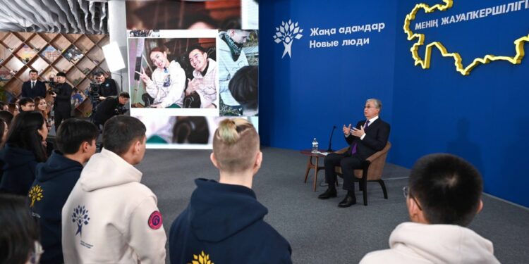 Мемлекет басшысы «Жаңа адамдар» қозғалысының белсенді өкілдерімен кездесті