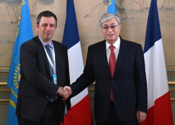 Мемлекет басшысы Électricité de France (EDF) компаниясының бас директоры Люк Ремонды қабылдады