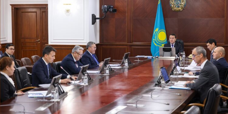 Қазақстан Үкіметінің басшысы «KAZAKH INVEST» ҰК» АҚ Директорлар кеңесінің отырысын өткізді