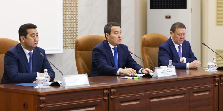 Әлихан Смайылов Солтүстік Қазақстан облысының жаңа әкімін таныстырды