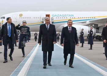 Қасым-Жомарт Тоқаев Өзбекстанға мемлекеттік сапармен барды