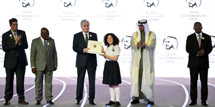 Мемлекет басшысы Global High Schools номинациясы бойынша Zayed Sustainability Prize сыйлығын колумбиялық Fundacion Bios Terrae — ICAM Ubate мектебіне табыс етті