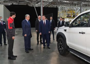 Президент Қостанай облысына жұмыс сапары аясында Allur зауытына барып, Kia автомобильдерінің шағын тораптық өндірісін (CKD) іске қосты