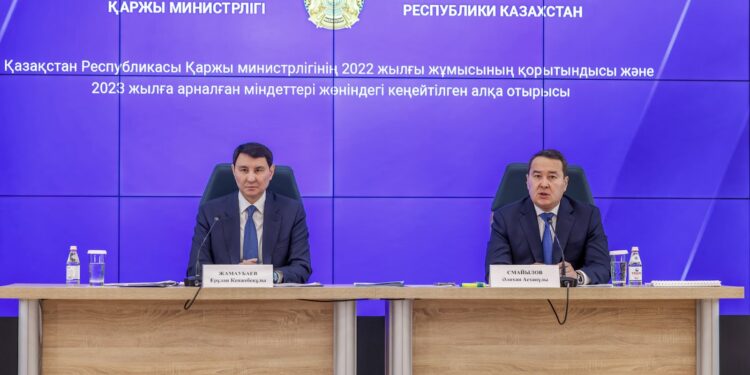 Бюджет қаражатын басқарудан» «нәтижелерді басқаруға» көшу: Әлихан Смайылов ҚР бюджет жүйесін дамыту бойынша міндеттер қойды