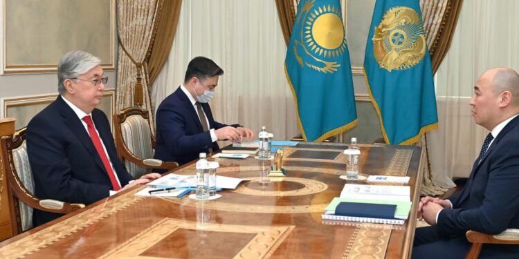 Президент «Бәйтерек» ұлттық басқарушы холдингі» АҚ басқарма төрағасы Қанат Шарлапаевты қабылдады