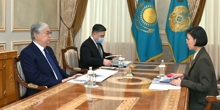 Мемлекет басшысы Экология және табиғи ресурстар министрі Зүлфия Сүлейменованы қабылдады
