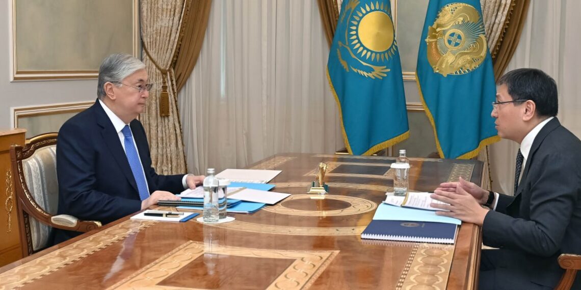 Президент Алматы қаласының әкімі Ерболат Досаевты қабылдады