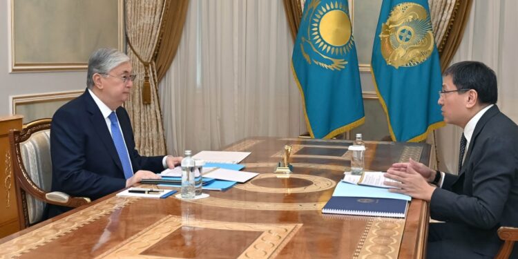 Президент Алматы қаласының әкімі Ерболат Досаевты қабылдады