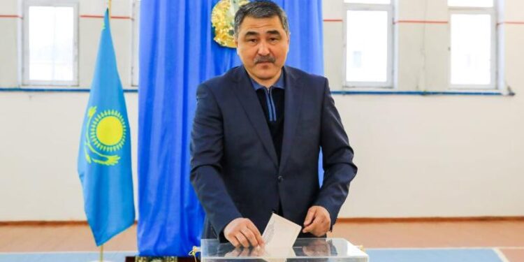 Жамбыл облысының әкімі дауыс берді