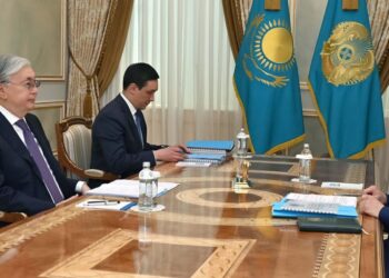 Мемлекет басшысы Әділет министрі Азамат Есқараевты қабылдады