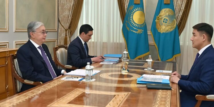 Мемлекет басшысы Әділет министрі Азамат Есқараевты қабылдады