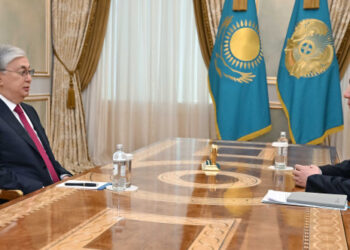 Президент  Парламент Мәжілісінің және Amanat партиясының төрағасы Ерлан Қошановты қабылдады