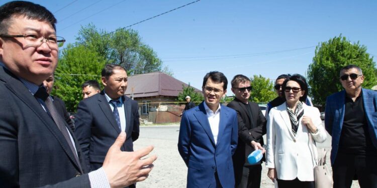 Ауылдардағы интернет және байланыс мәселелері талқыланды