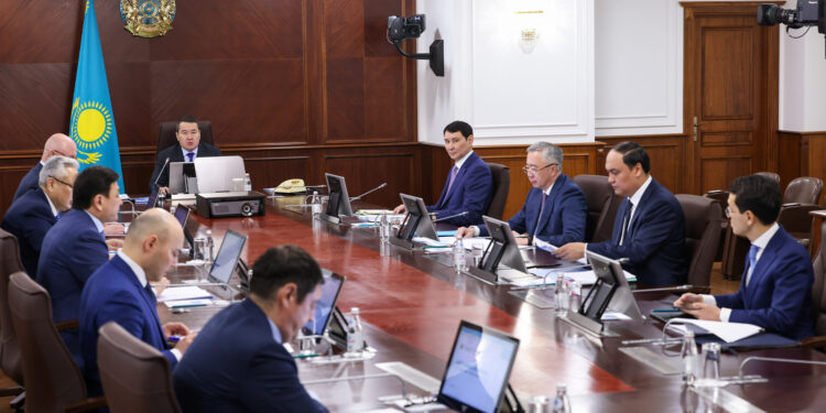 Қолжетімді интернет» ұлттық жобасы: қазақстандықтарға кемінде 100 Мбит/с жылдамдықтағы интернет қолжетімді болады