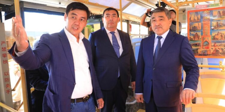 Таразда жаңа қоғамдық көліктер пайдалануға берілді