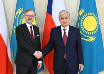 Қасым-Жомарт Тоқаев Қазақстанға ресми сапармен келген Чехия Республикасының Премьер-министрі Петр Фиаланы қабылдады