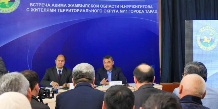 Облыс әкімі тараздық тұрғындардың талап-тілегін тыңдады
