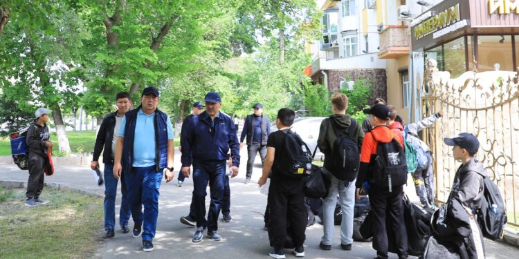 Облыс әкімі Тараз қаласының бірқатар көшелерін аралады