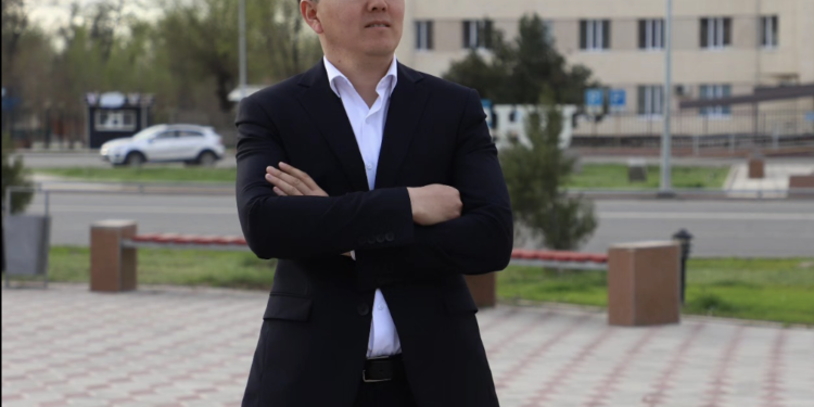 Елдос Нуралиев