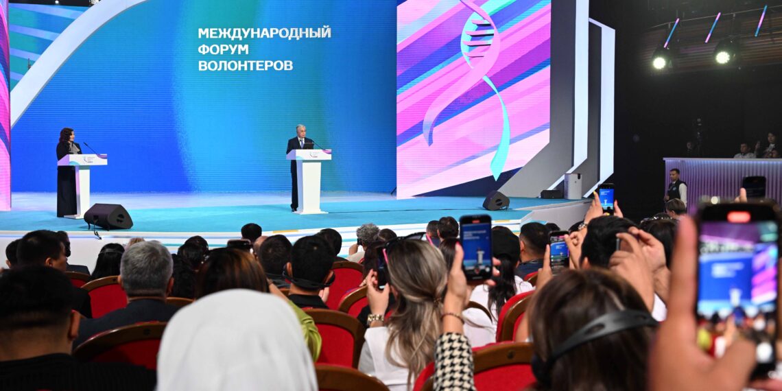 Мемлекет басшысы Халықаралық волонтерлер форумына қатысты