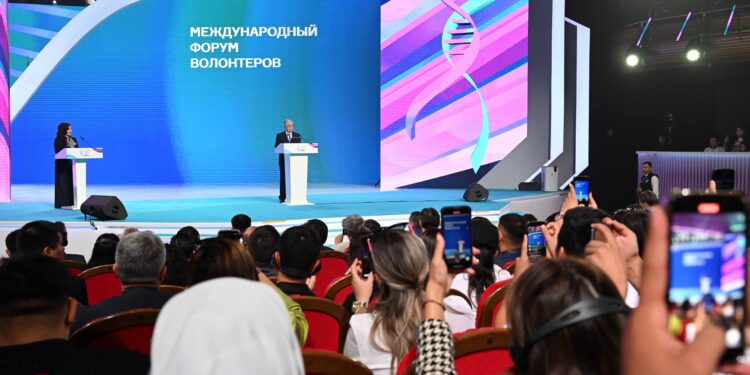 Мемлекет басшысы Халықаралық волонтерлер форумына қатысты