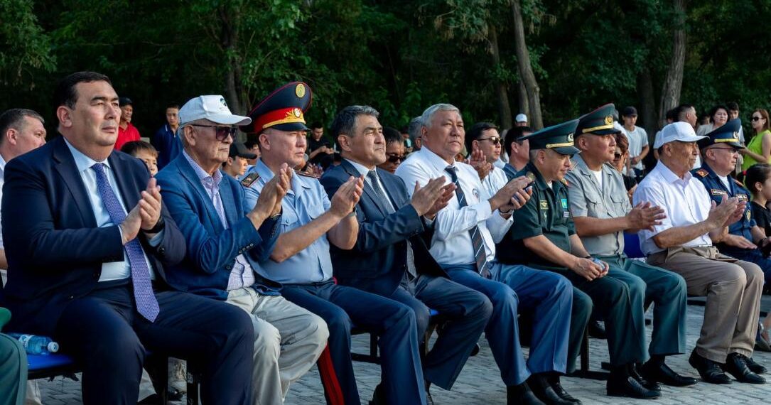 Таразда ерлер мен әйелдер арасында өрт-құтқару спортынан ҚР жазғы чемпионаты басталды