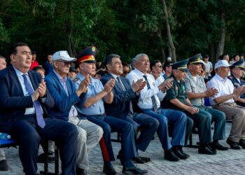 Таразда ерлер мен әйелдер арасында өрт-құтқару спортынан ҚР жазғы чемпионаты басталды