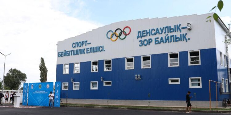 Жамбыл облысы Сұлутөр ауылында жаңа спорттық кешен пайдалануға берілді