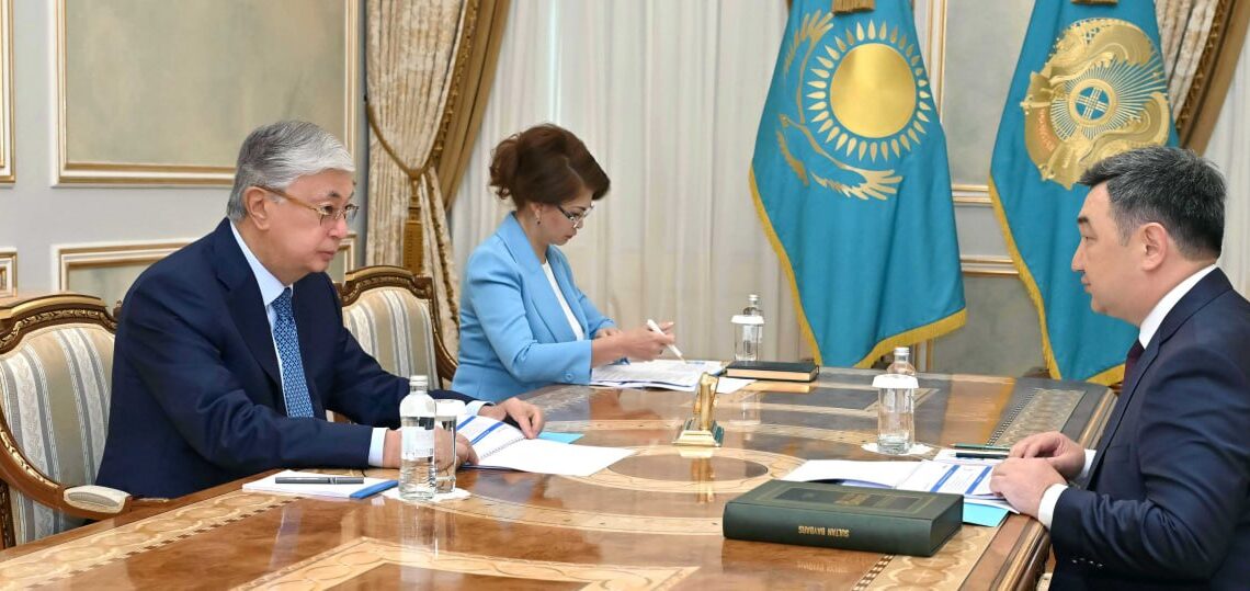 Президент Ақпарат және қоғамдық даму министрі Дархан Қыдырәліні қабылдады