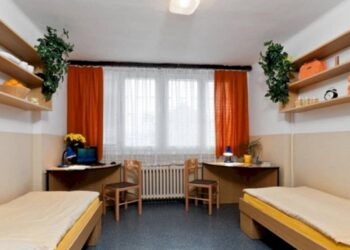 Ата-анасы жоқ, өзге қалада тұратын студенттердің жатақханада тұру шығыны өтеледі