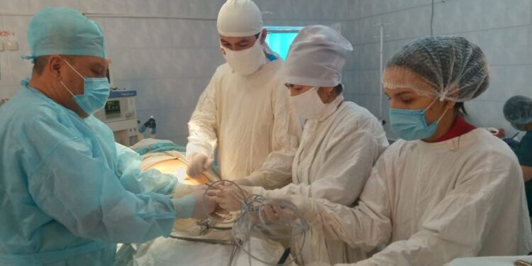 Жаңатас дәрігерлері жүрегіне пышақ салынған науқастың өмірін сақтап қалды