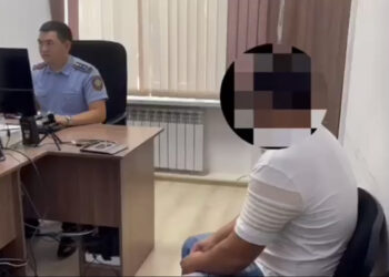 Жамбылдық полицейлер интернет-алаяқтық бойынша күдікке ілінген ер-адамды ұстады