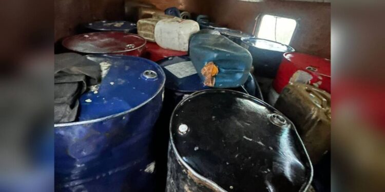 Жаңатаста 10 тоннадан астам дизель отынын ұрлаған қылмыстық топ құрықталды